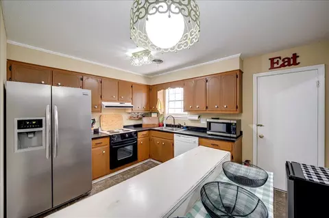 Kitchen - 819 Mitchell St, Augusta, GA 30907 photo 6 of 6