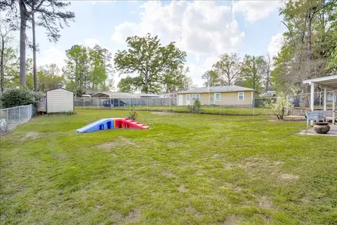 Exterior - 819 Mitchell St, Augusta, GA 30907 photo 6 of 11
