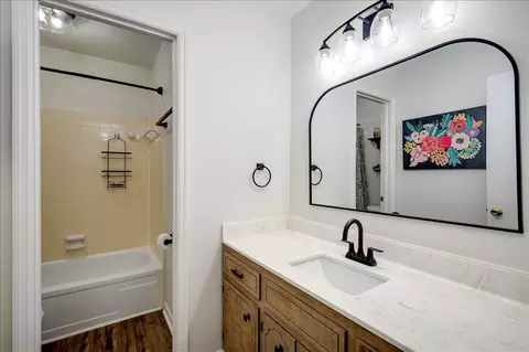 Bath - 819 Mitchell St, Augusta, GA 30907 photo 3 of 4