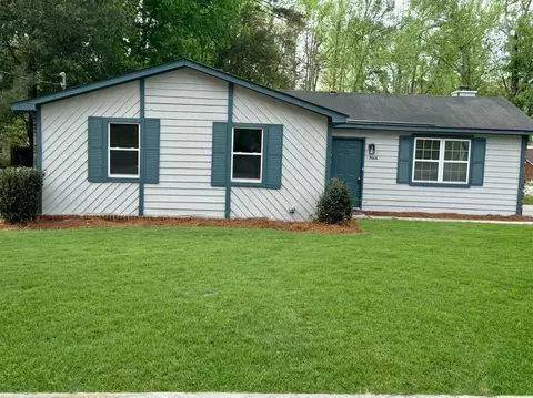 3006 Green Forest Dr, Hephzibah, GA 30815