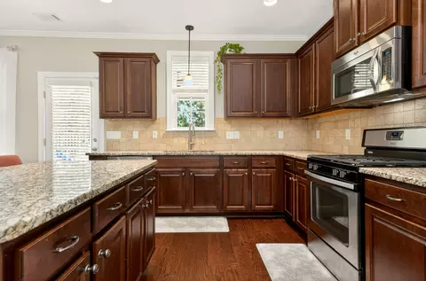 Kitchen - 531 Bunchgrass St, Evans, GA 30809 photo 4 of 4