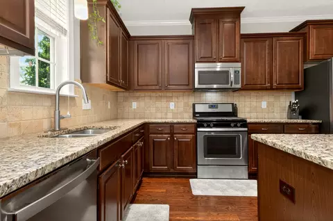 Kitchen - 531 Bunchgrass St, Evans, GA 30809 photo 3 of 4