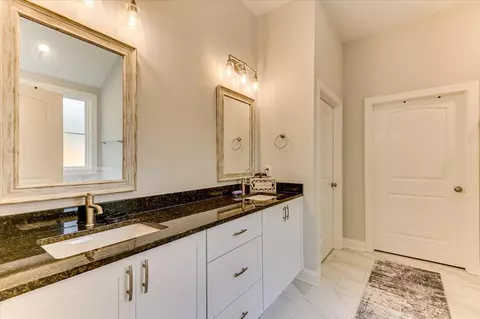 Bath - 1213 Elbron Dr, Augusta, GA 30909 photo 1 of 4