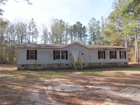 2748 Pine Forest Dr, Dearing, GA 30808
