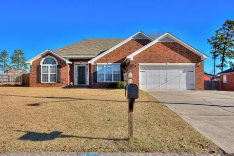 1909 Carvers Ct, Hephzibah, GA 30815