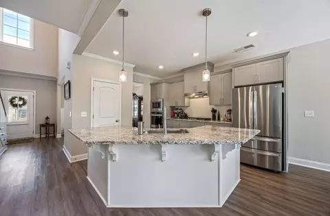 Kitchen - 629 Bunchgrass St, Evans, GA 30809 photo 3 of 5