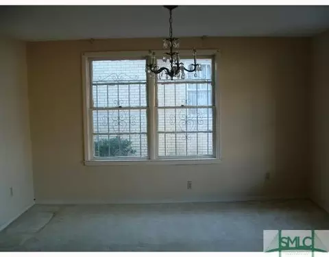629 W 45 St, Savannah, GA 31405 photo 4