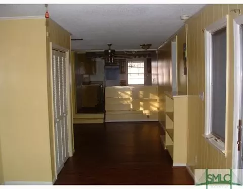629 W 45 St, Savannah, GA 31405 photo 2
