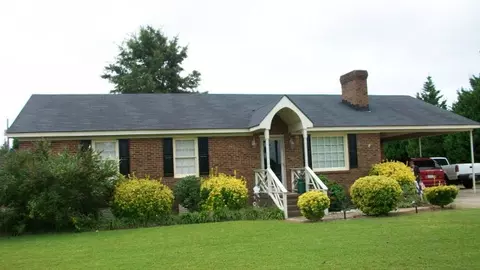 5221 Daniel Dr, Bailey, NC 27807 photo 1