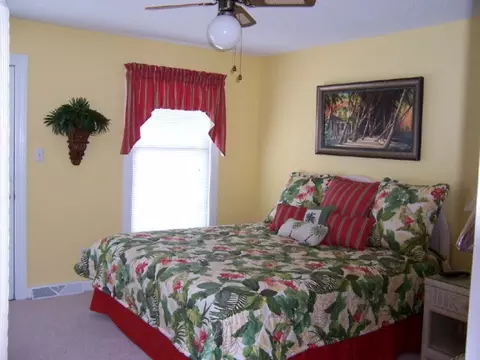 110 Emerald Dr, Emerald Isle, NC 28594 photo 8