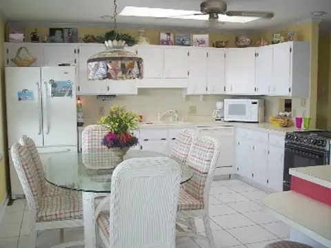 110 Emerald Dr, Emerald Isle, NC 28594 photo 12