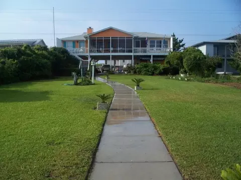 110 Emerald Dr, Emerald Isle, NC 28594 photo 2
