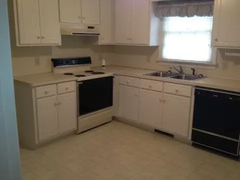 5220 Daniel Dr, Bailey, NC 27807 photo 2