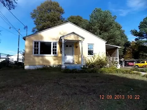 607 NE Crowell St, Wilson, NC 27893 photo 1