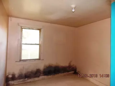 607 NE Crowell St, Wilson, NC 27893 photo 2