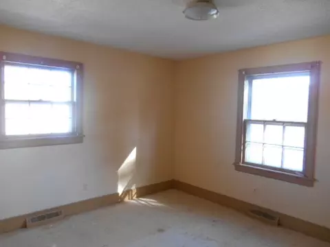 2009 E Longview Dr, Wilson, NC 27893 photo 6