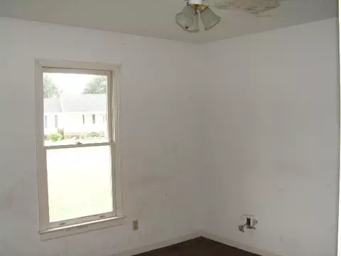 2502 E Ricks Ct, Wilson, NC 27893 photo 8