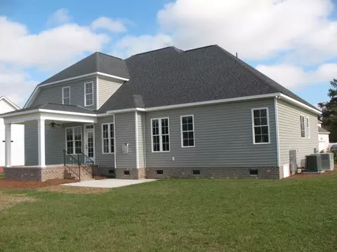 4802 N Bluff Pl, Wilson, NC 27896 photo 3