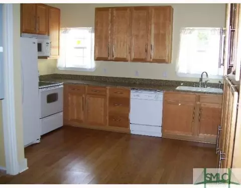 419 E 36th St, Savannah, GA 31401 photo 3