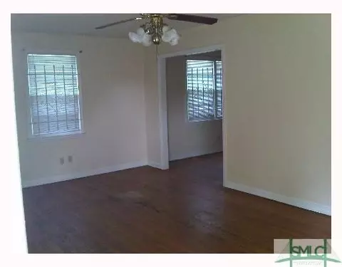 1502 E 57th St, Savannah, GA 31404 photo 2