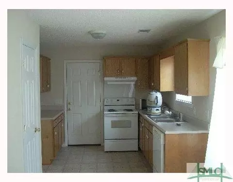103 Dailey Dr, Guyton, GA 31312 photo 3