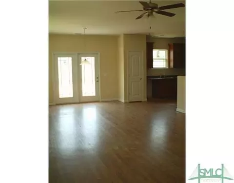 131 Lakepointe Dr, Pooler, GA 31322 photo 3