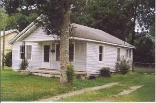 402 E 10th St, Washington, NC 27889 photo 1