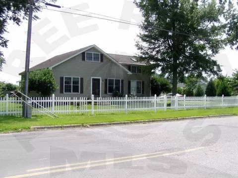 112 N King St, Bath, NC 27808 photo 1