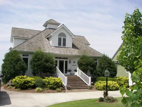 204 E Dowry Crk, Belhaven, NC 27810 photo 1