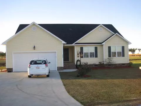 238 Eureka Ave, Washington, NC 27889 photo 1