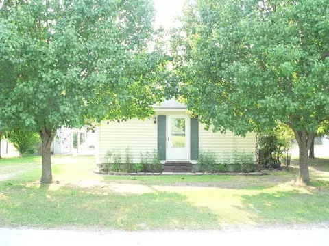 358 James Ln, Chocowinity, NC 27817 photo 1