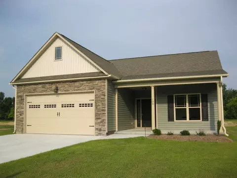 108 Dean Dr, Chocowinity, NC 27817 photo 1