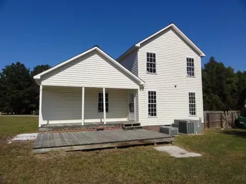 1066 Planters Ln, Williamston, NC 27892 photo 2