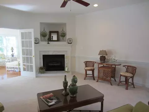 102 York Ct, Chocowinity, NC 27817 photo 2