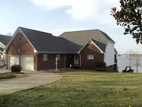 134 Hillcrest Dr, Chocowinity, NC 27817 photo 1