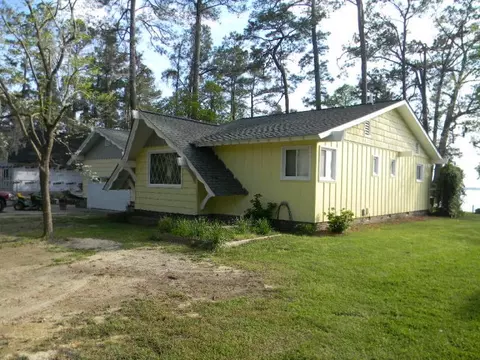 2297 Bay View Rd, Bath, NC 27808 photo 2