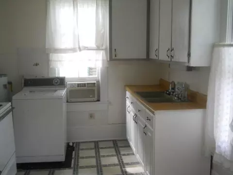 232 E 2nd St, Washington, NC 27889 photo 6