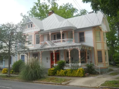 232 E 2nd St, Washington, NC 27889 photo 1