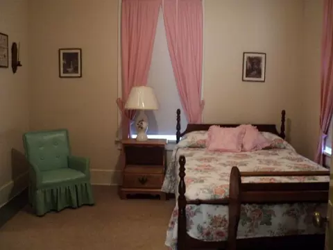 810 E 7th St, Washington, NC 27889 photo 7