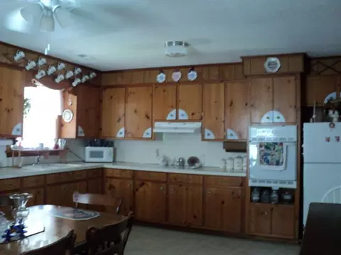 807 E 9th St, Washington, NC 27889 photo 6