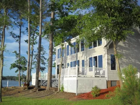 3 Teachs Point Rd, Bath, NC 27808 photo 1