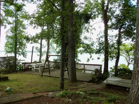 243 Ridgecrest Dr, Chocowinity, NC 27817 photo 2