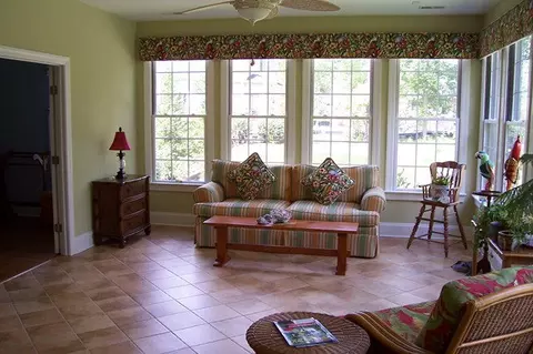 203 Perquimans Dr, Chocowinity, NC 27817 photo 9