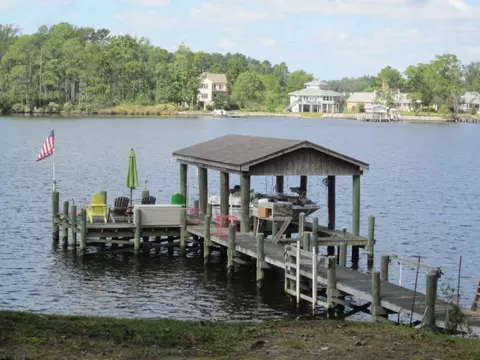 310 Teachs Cove Rd, Bath, NC 27808 photo 2