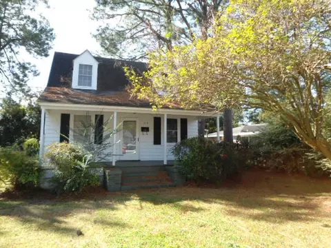 213 E 11th St, Washington, NC 27889 photo 1