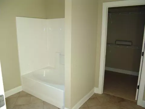136 Dean Dr, Chocowinity, NC 27817 photo 8
