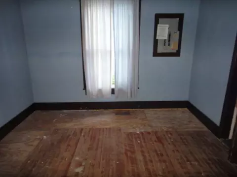 239 E 2nd St, Washington, NC 27889 photo 7