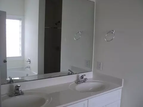247 Eureka Ave, Washington, NC 27889 photo 7