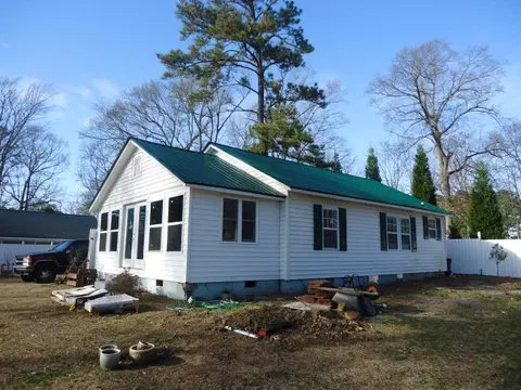 1318 Bayview Rd, Bath, NC 27808 photo 1