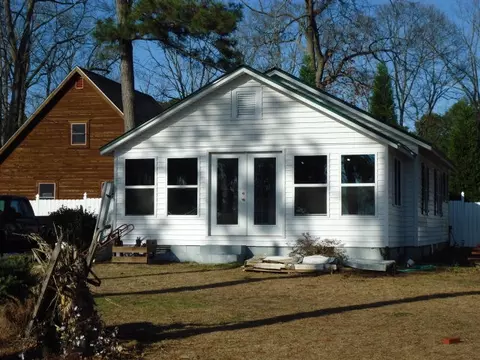 1318 Bayview Rd, Bath, NC 27808 photo 2